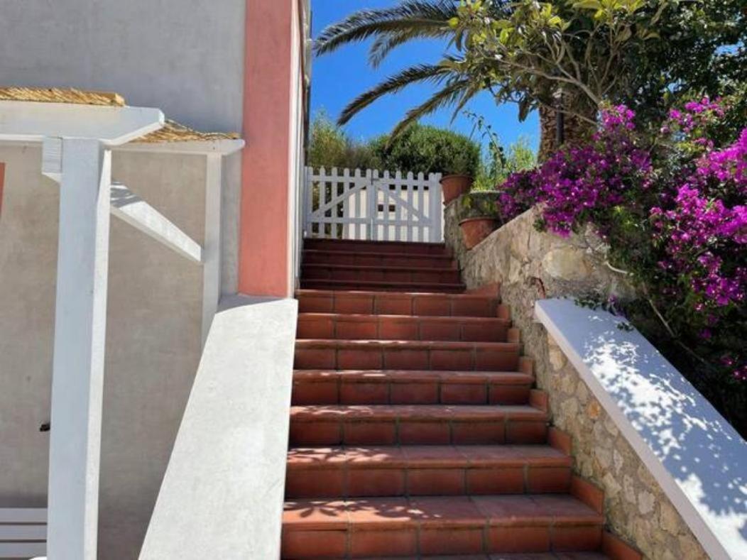 Casa Belvedere Del Core Ponza Exterior photo